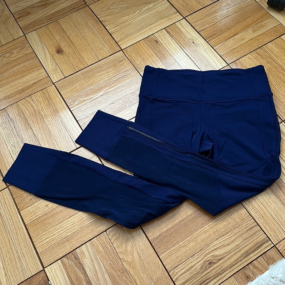 Lulu lemon navy blue leggings